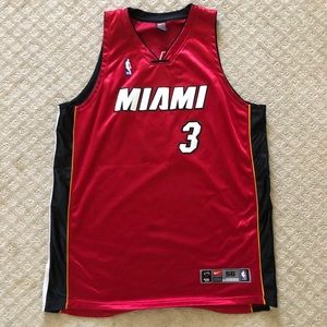 🔥 🔴⚫️ Men’s Authentic Nike Dwayne Wade Jersey 🏀